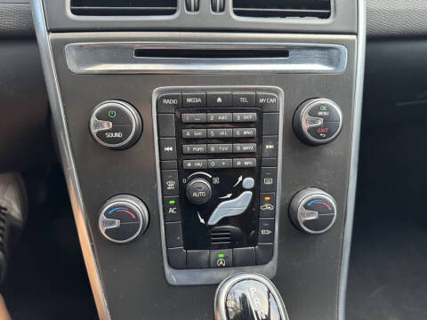 2015 Volvo XC60 T5 Drive-E