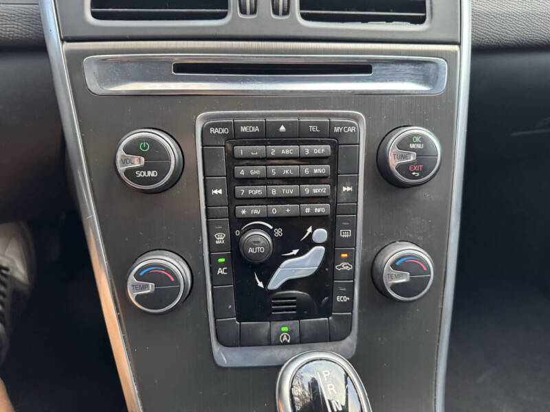 2015 Volvo XC60 T5 Drive-E