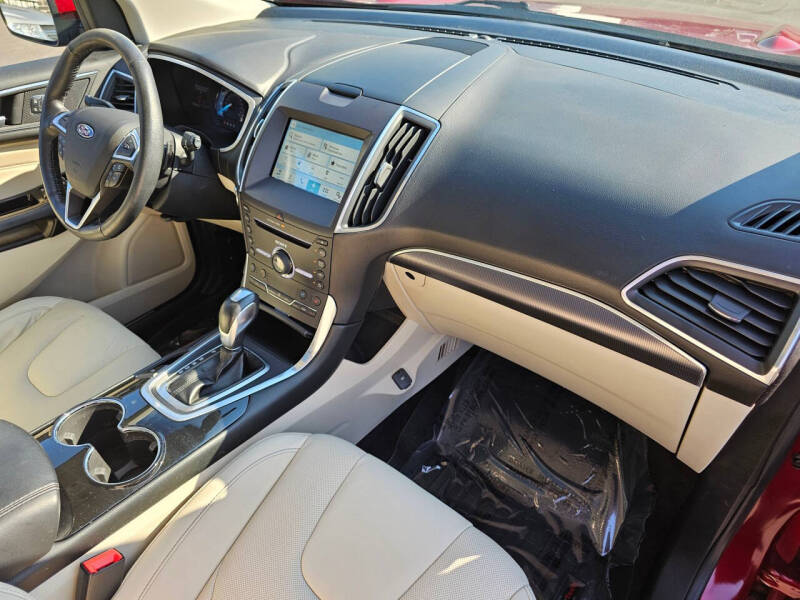 2016 Ford Edge Titanium