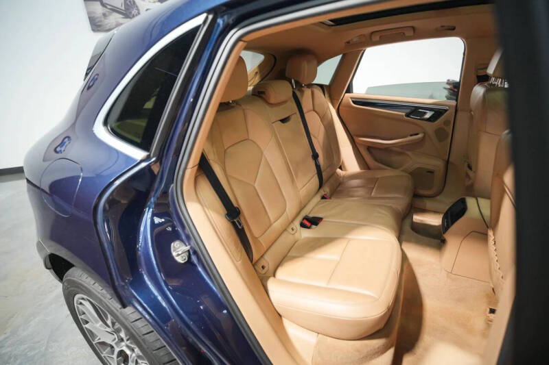 2015 Porsche Macan S