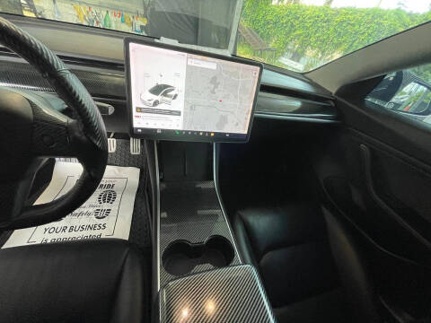 2019 Tesla Model 3 Standard Range Plus