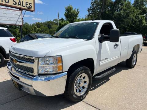 2013 Chevrolet Silverado 1500 for sale at Town and Country Auto Sales in Jefferson City MO