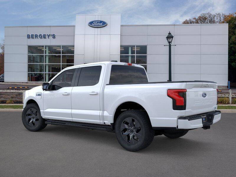 2025 Ford F-150 Lightning Flash