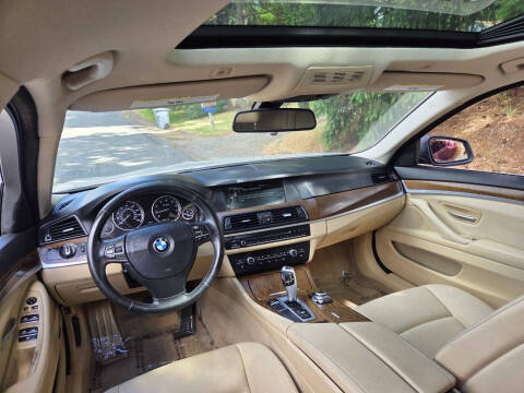 2013 BMW 5 Series 528i