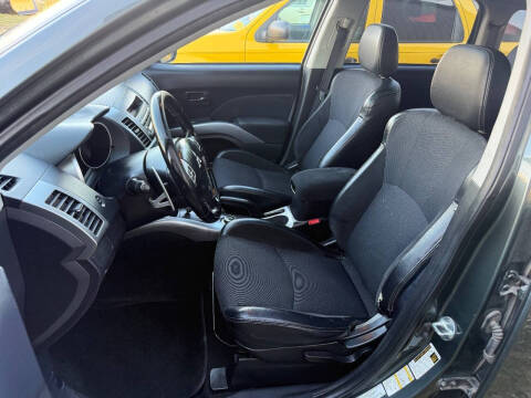 2008 Mitsubishi Outlander SE