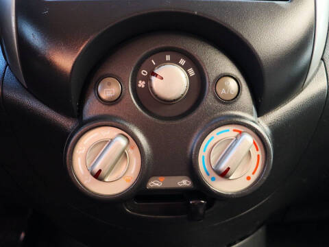 2012 Nissan Versa 1.6 SV