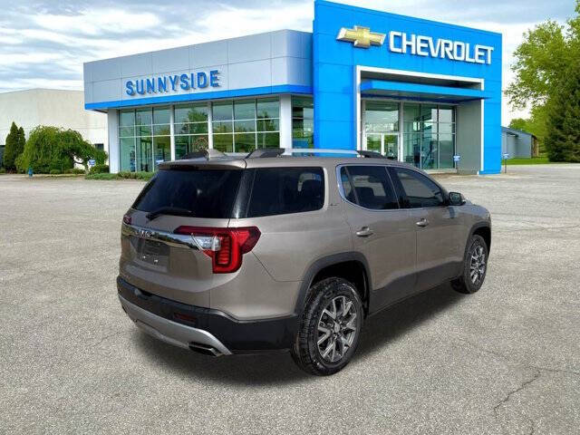 2023 GMC Acadia SLT