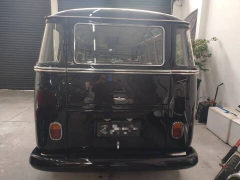 1972 Volkswagen Bus