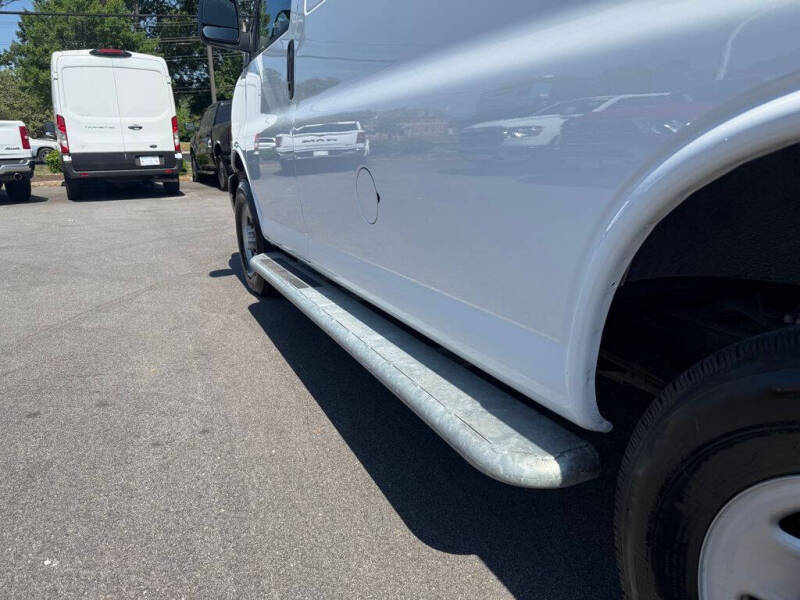 2024 Chevrolet Express 2500