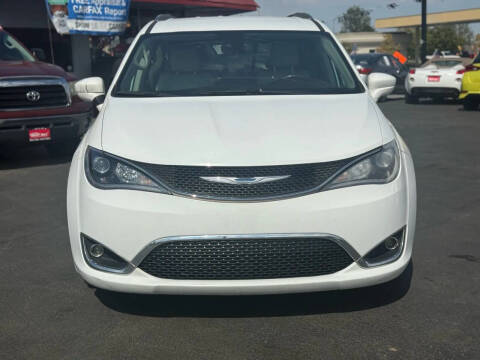 2018 Chrysler Pacifica Touring L