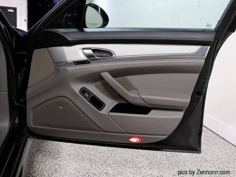 2012 Porsche Panamera