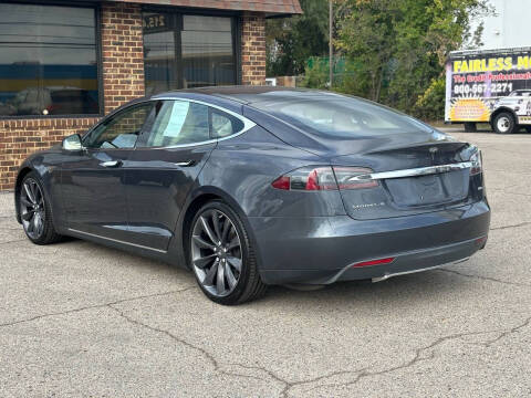 2016 Tesla Model S 70D