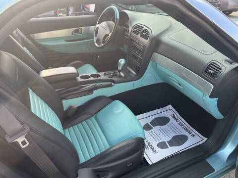 2002 Ford Thunderbird Deluxe