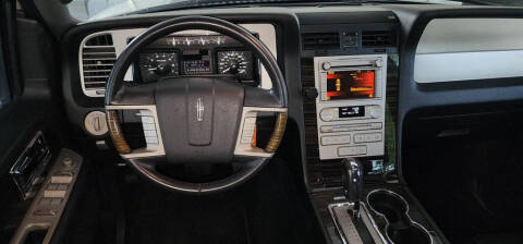 2010 Lincoln Navigator L