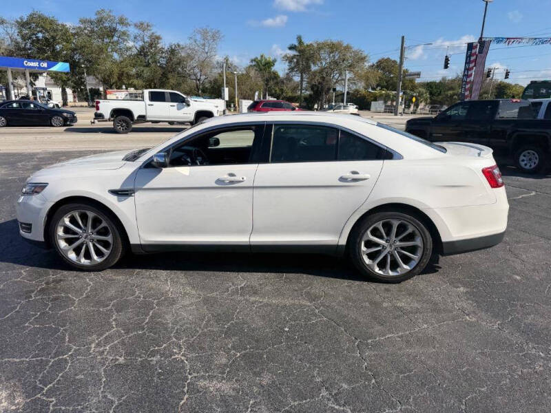 2017 Ford Taurus Limited