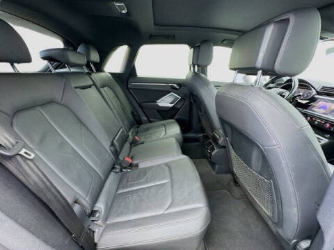 2020 Audi Q3 quattro Premium 45 TFSI