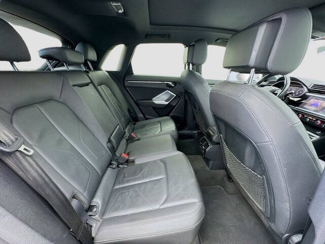 2020 Audi Q3 quattro Premium 45 TFSI