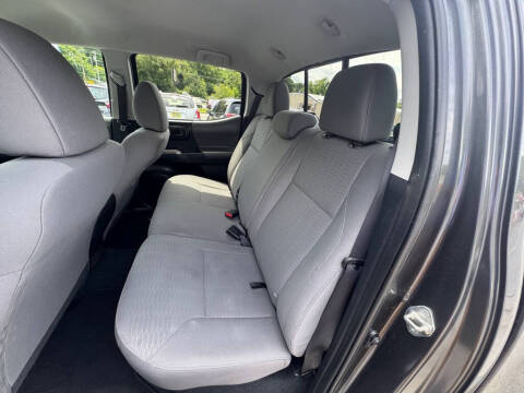 2017 Toyota Tacoma SR5 V6