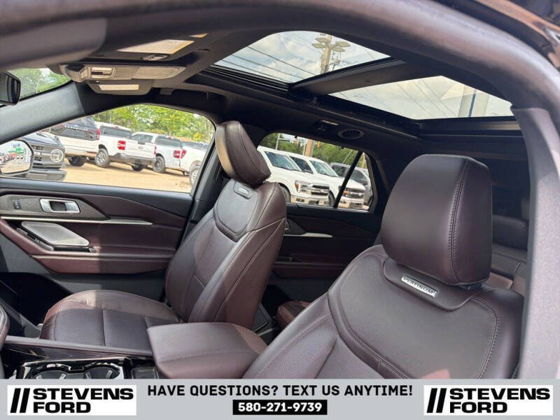2025 Ford Explorer Platinum
