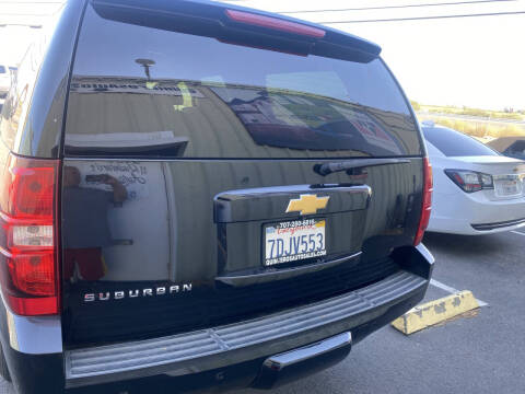 2014 Chevrolet Suburban LT