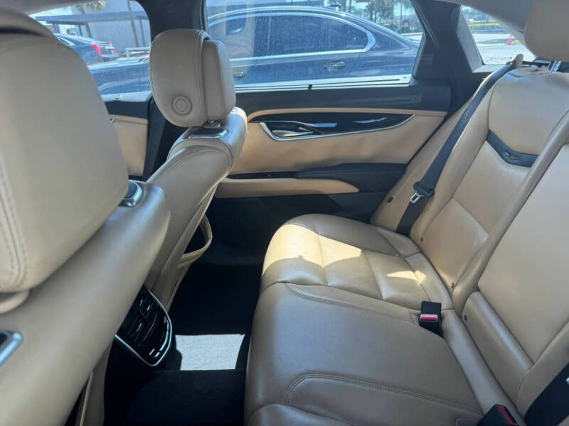2013 Cadillac XTS Premium Collection