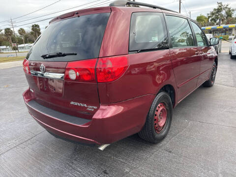 2007 Toyota Sienna LE 7-Passenger