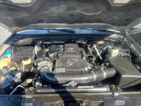 2005 Nissan Pathfinder SE