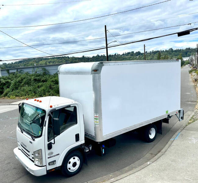 2018 Isuzu NPR-HD