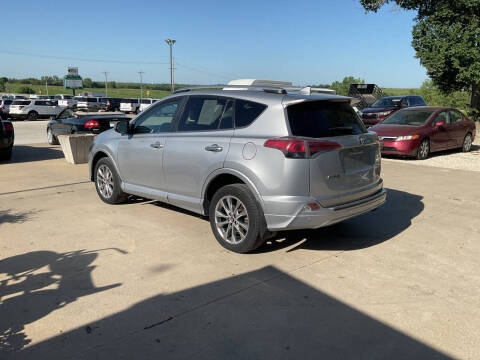 2017 Toyota RAV4 Platinum