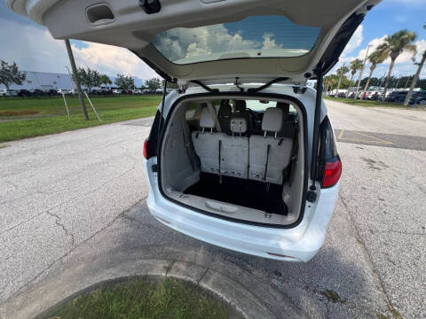 2021 Chrysler Voyager LXi