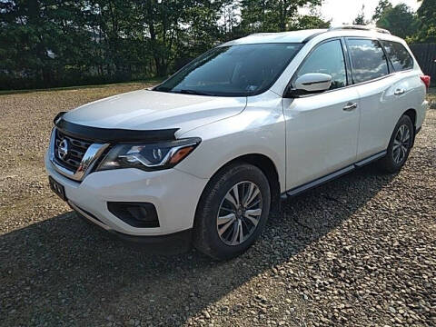 2017 Nissan Pathfinder SV