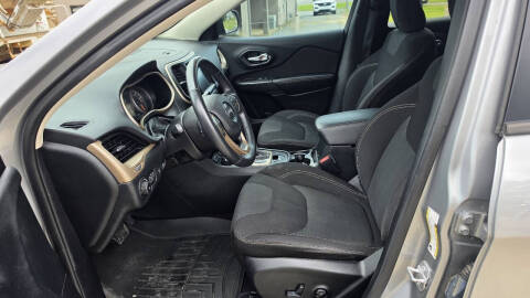 2016 Jeep Cherokee Latitude Altitude