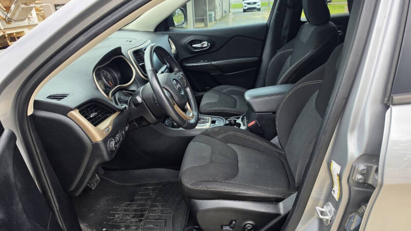 2016 Jeep Cherokee Latitude Altitude