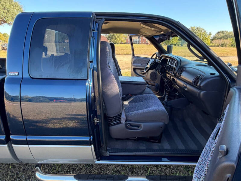 2002 Dodge Ram 2500 SLT Plus