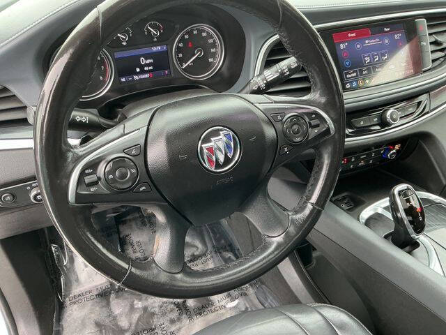 2020 Buick Enclave Essence