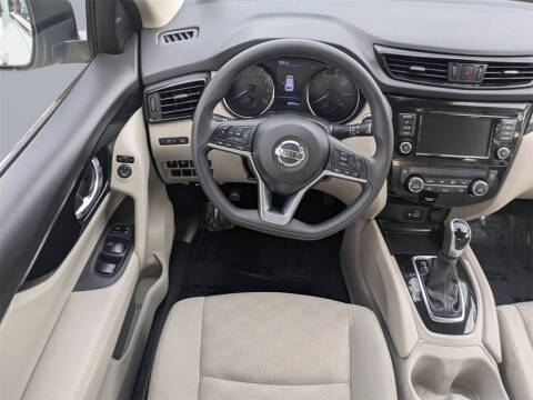 2020 Nissan Rogue Sport SV