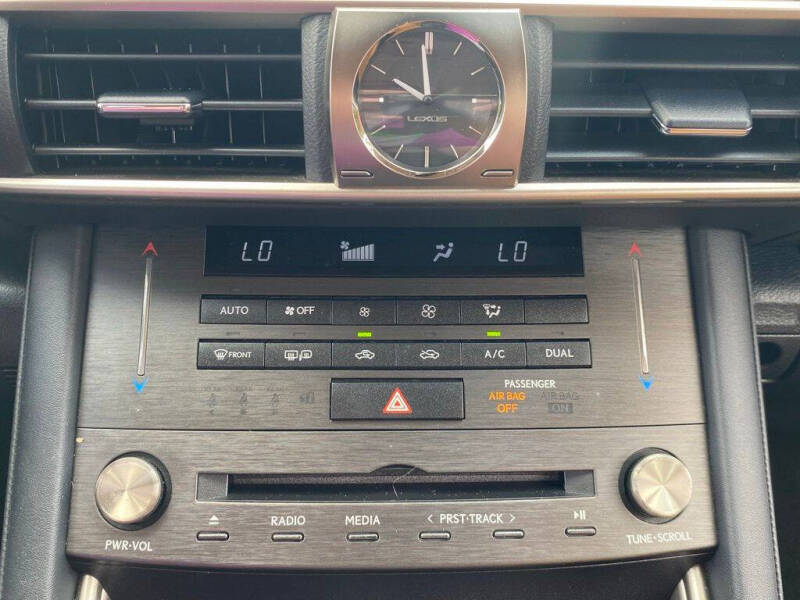 2019 Lexus IS 300