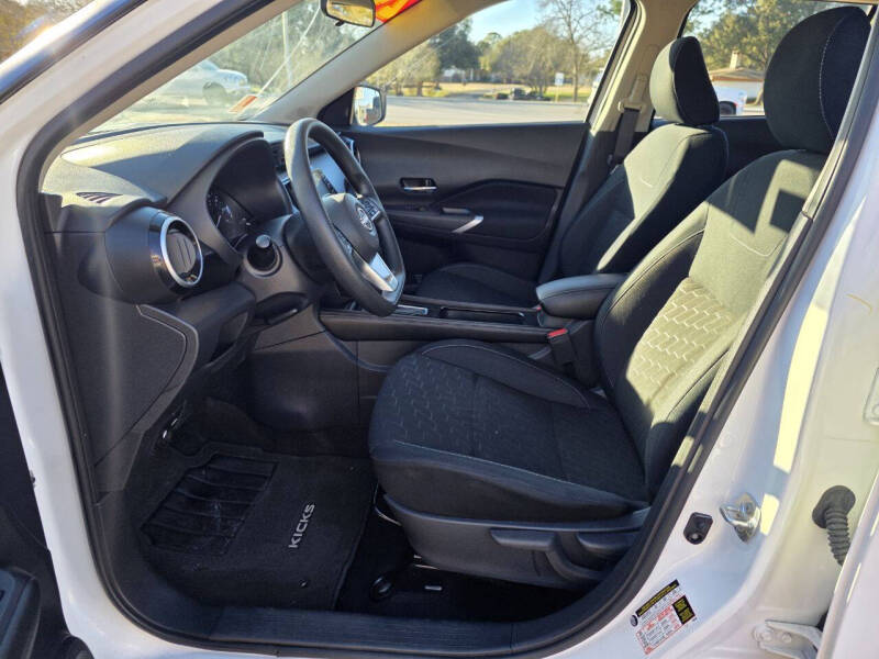 2024 Nissan Kicks SV