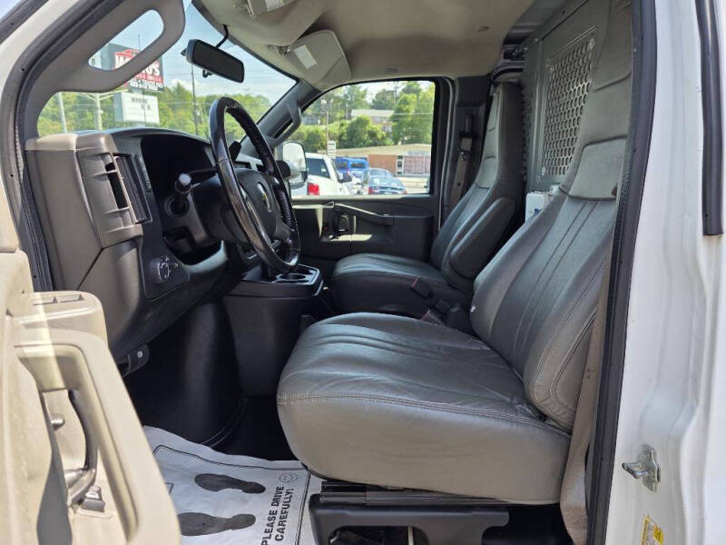 2017 Chevrolet Express 2500