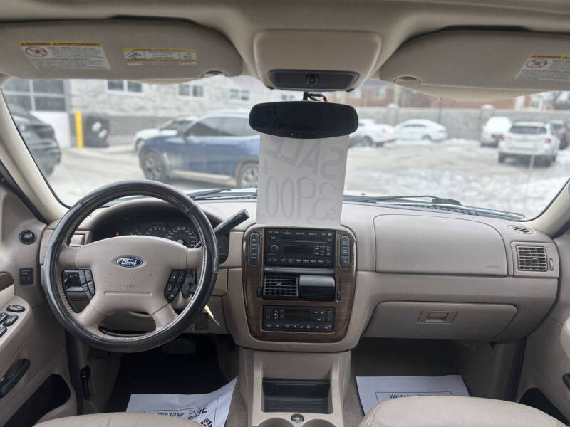 2005 Ford Explorer Eddie Bauer