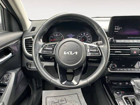 2023 Kia Seltos EX