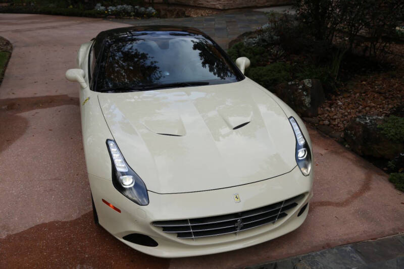 2016 Ferrari California T
