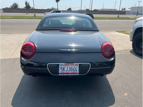 2004 Ford Thunderbird Deluxe