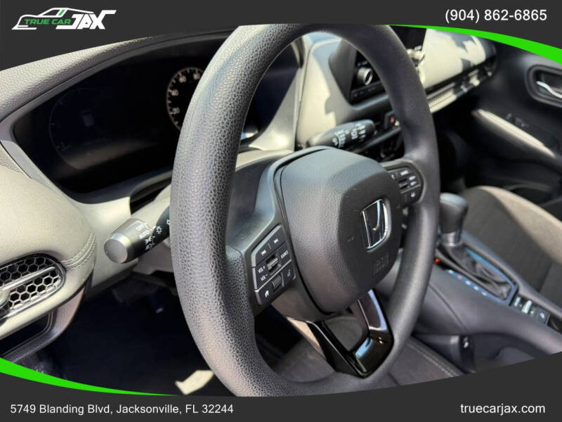 2025 Honda HR-V LX