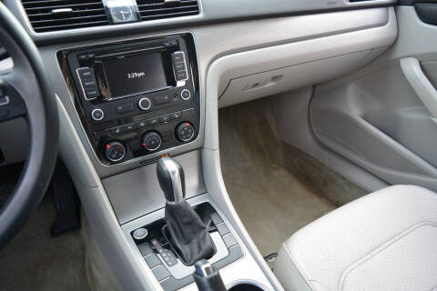 2014 Volkswagen Passat 2.0L TDI SE