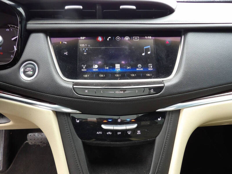 2017 Cadillac XT5 Luxury