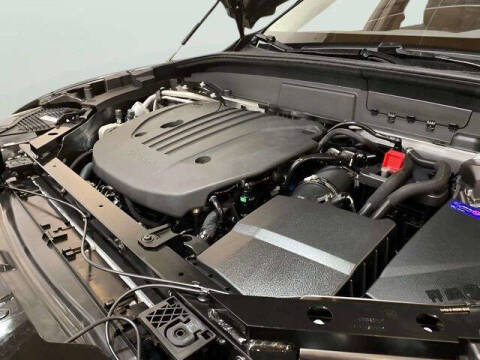 2025 Volvo XC60 B5 Core Dark Theme