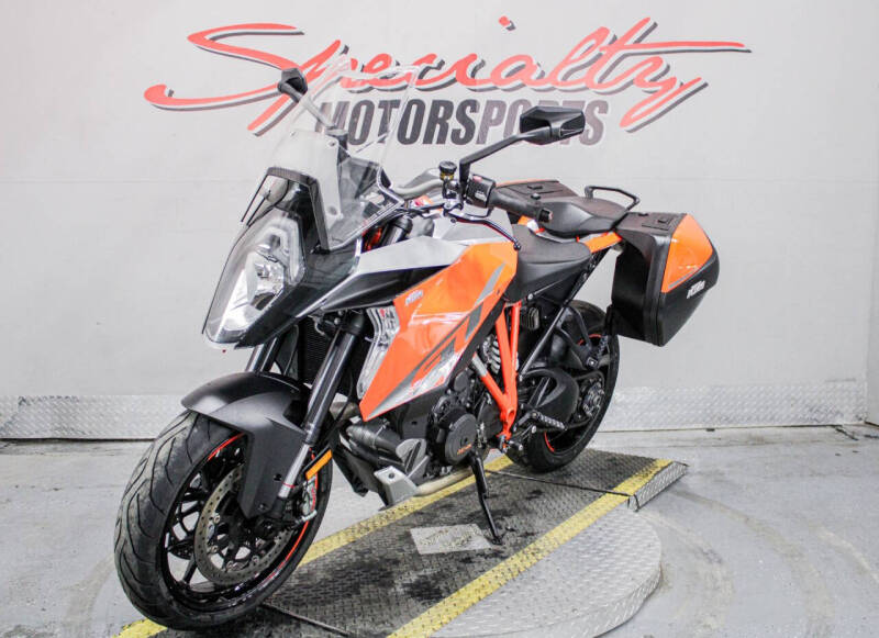 2016 KTM 1290 Super Duke R