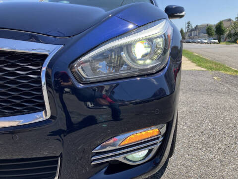 2016 Infiniti Q70L 3.7