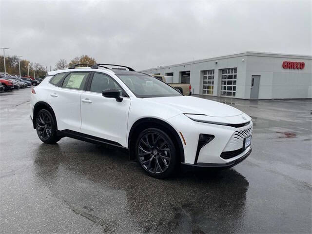 2025 Toyota Crown Signia Limited